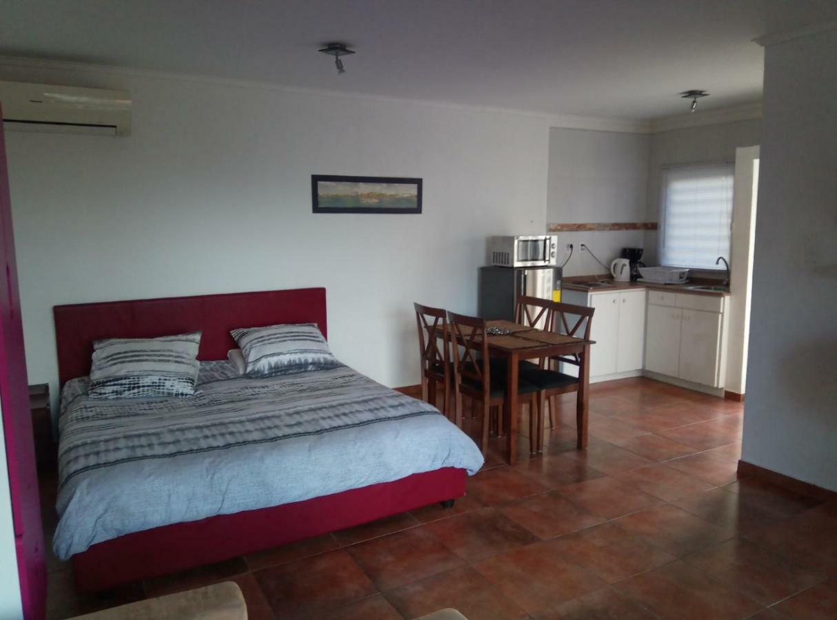 Studios With Beautiful Sea View Willemstad Exterior foto