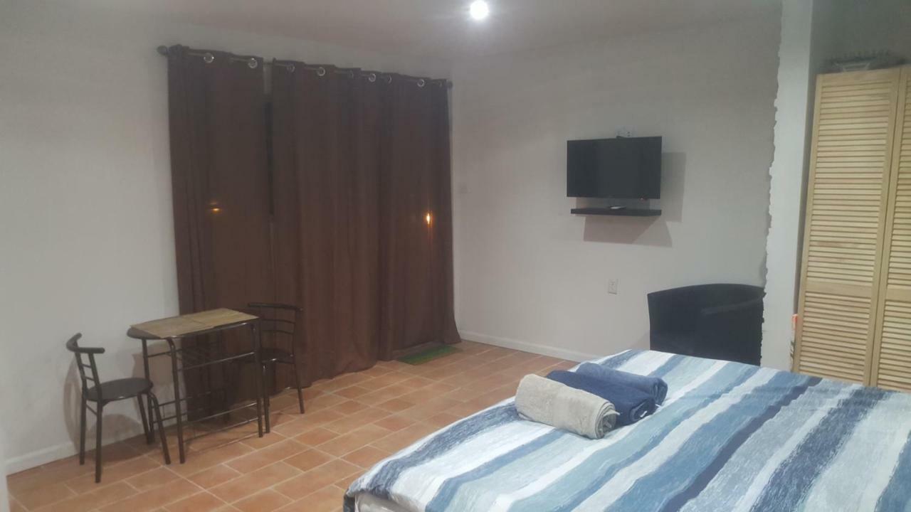 Studios With Beautiful Sea View Willemstad Exterior foto