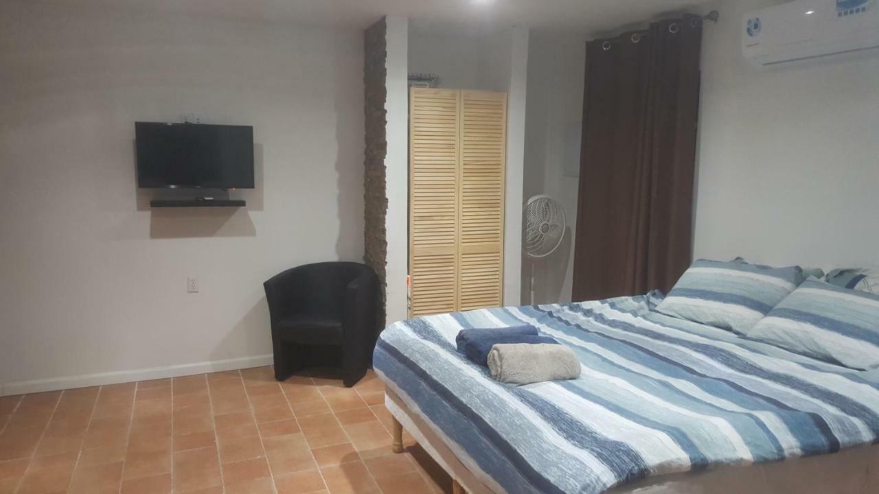 Studios With Beautiful Sea View Willemstad Exterior foto