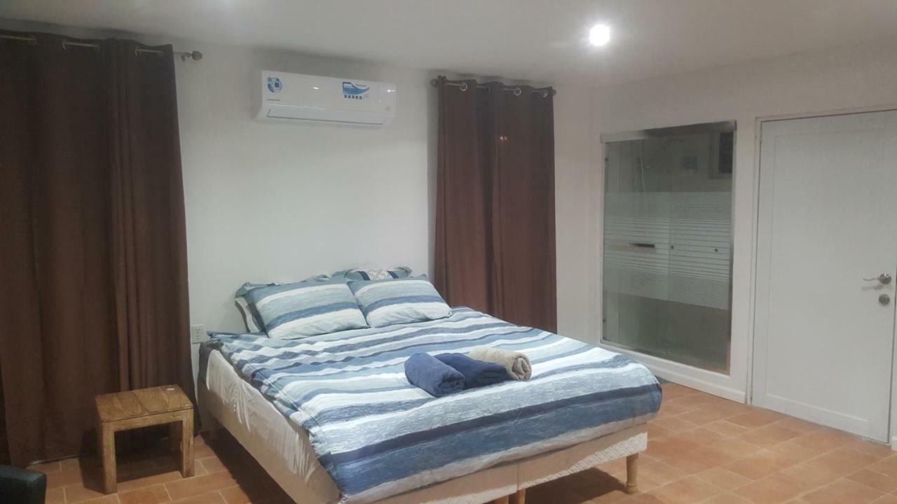 Studios With Beautiful Sea View Willemstad Exterior foto